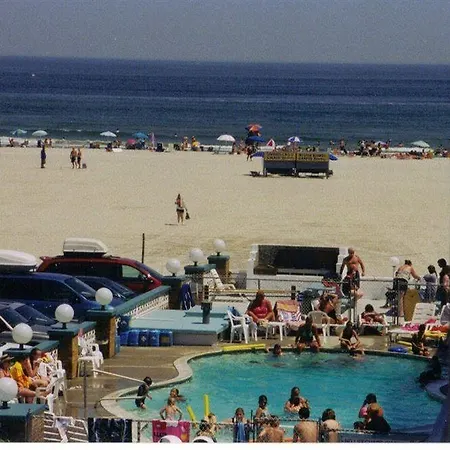 Monterey Resort-3