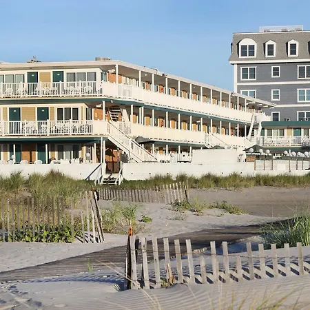 Monterey Resort-2